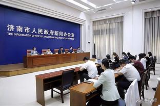 队记：已有很多球队询价卡鲁索 但只有报价令人震惊公牛才愿交易