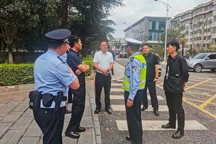 陶强龙：丢球是一系列的问题，球队状态在变好&要多找比赛感觉